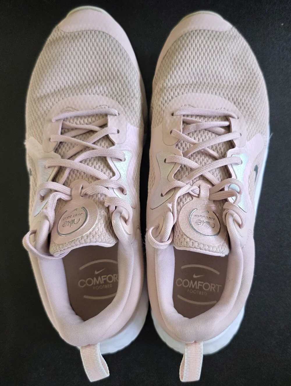 Nike Women's Light Pink Mesh Comfort Athletic Sneakers